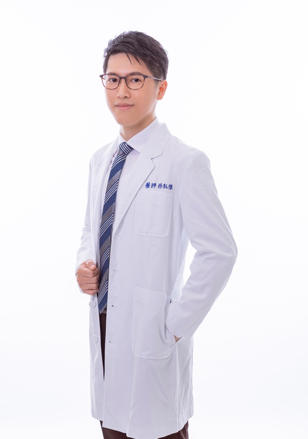 楊凱傑醫師形象照-新版