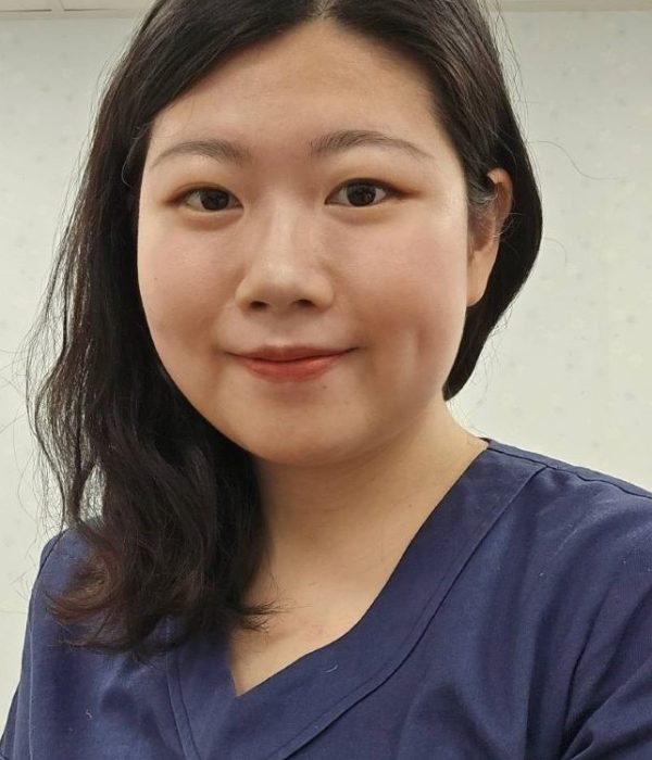 楊梅康澤語言治療師-杜雅淳 杜雅淳治療師形象照