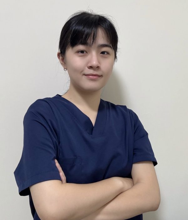 龜山康澤職能治療師-譚家旂 譚家旂治療師形象照
